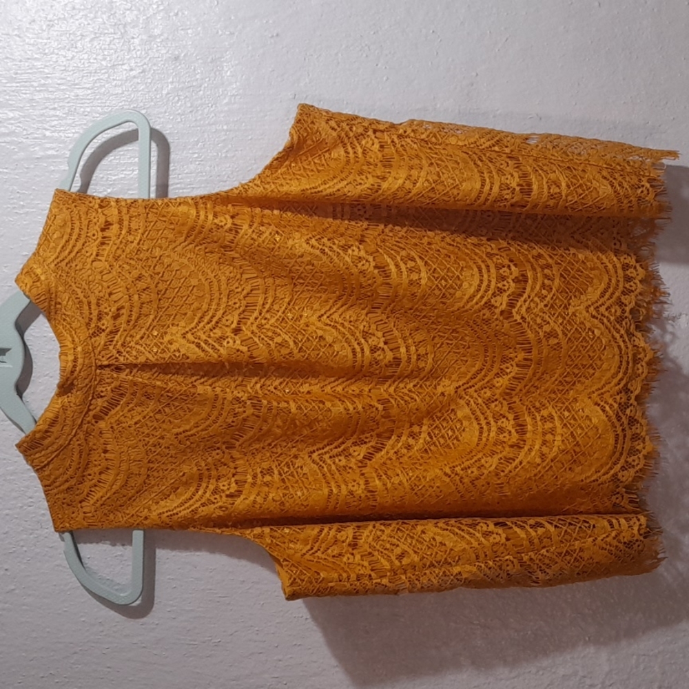 Haute Monde Women's Lace top